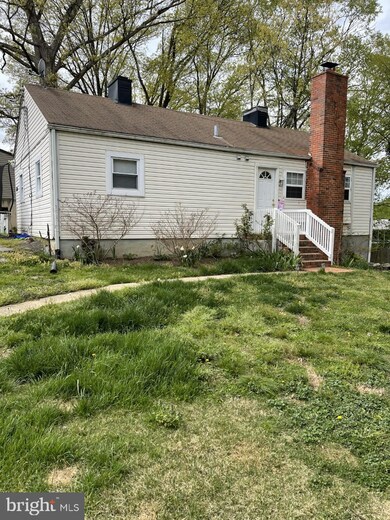 5800 Crestwood Place, Riverdale, MD 20737 - photo 6