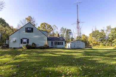 258 Wadleigh Falls Rd, Newmarket, NH 03857 - photo 7