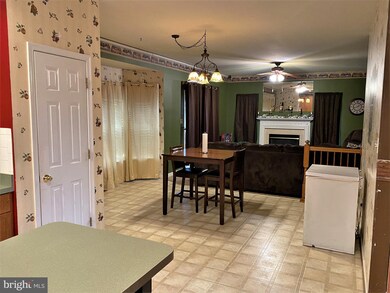 2495 Orion Dr, Chambersburg, PA 17202 - photo 4