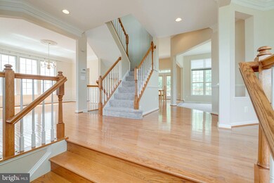 7208 Lyndam Hill Cir, Lorton, VA 22079 - photo 2