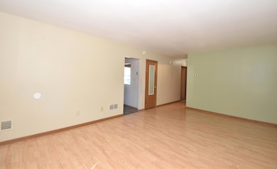 1418 Bryn Mawr Ave, Mount Pleasant, WI 53403 - photo 5