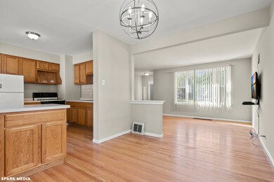 9936 Drury Ln, Westchester, IL 60154 - photo 6