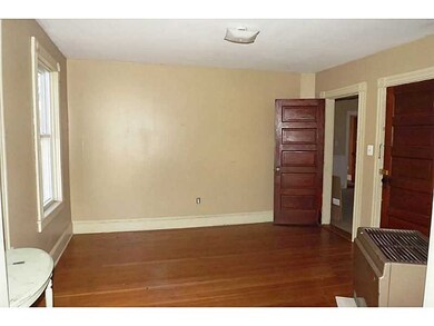 16 Redfern St, North Providence, RI 02911 - photo 5