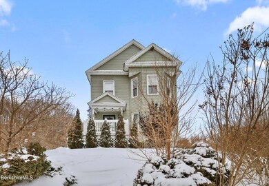 35 Whitman St, North Adams, MA 01247 - photo 2