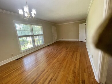 1811 Robinhood Rd, Albany, GA 31707 - photo 5