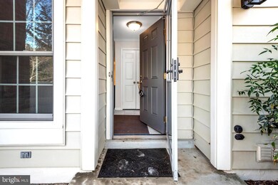 10839 Luxberry Dr, Rockville, MD 20852 - photo 7