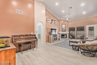 1030 S Surfside Dr, Gilbert, AZ 85233 - photo 2