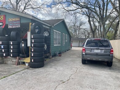 2204 Parker Rd, Houston, TX 77093 - photo 2