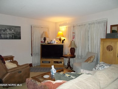 1086 Dodd St, Napoleon, OH 43545 - photo 6