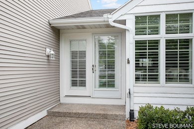 4-web-or-mls-852-claremont-ct