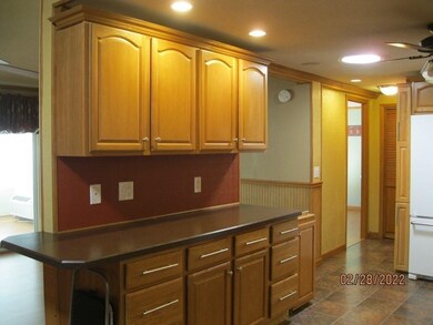 12 John Dr, West Springfield, MA 01089 - photo 7