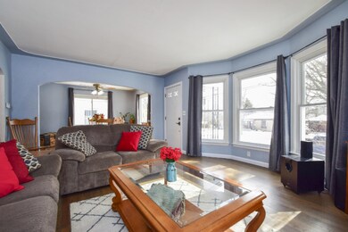 006-photo-living-room-8048016