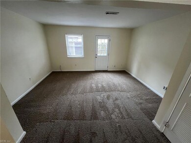 934 Maryland Ave, Virginia Beach, VA 23451 - photo 6