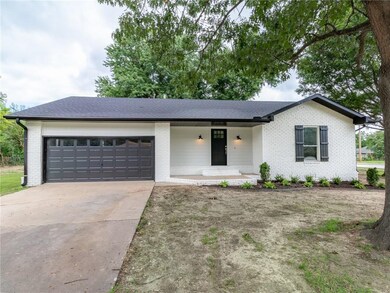 217 NW K St, Bentonville, AR 72712 - photo 2