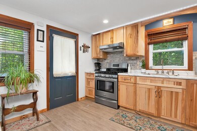 74 N Raymond Rd Gray ME 04039-large-007-