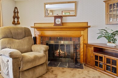 8 Hemenway Rd, Framingham, MA 01701 - photo 5