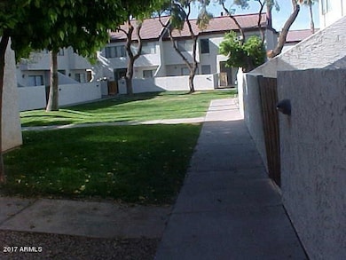 2121 S Pennington unit 49, Mesa, AZ 85202 - photo 2