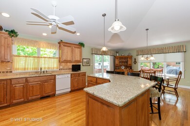 27 Billy Casper Ln unit B, Midlothian, IL 60445 - photo 4
