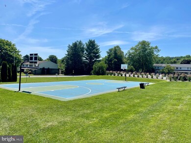 124 Argyll Ct unit 56, Downingtown, PA 19335 - photo 5