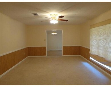 202 Iris Park Dr, Pineville, LA 71360 - photo 2