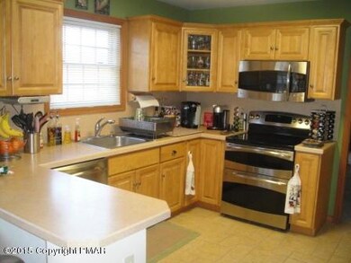 113 Arlen Rd, Stroudsburg, PA 18360 - photo 5