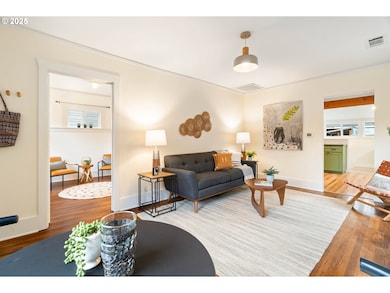 1644 N Jarrett St, Portland, OR 97217 - photo 5