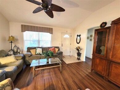 17375 SE 70th Royal Pine Ct, The Villages, FL 32162 - photo 4