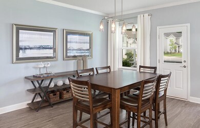 Eat-In Kitchen