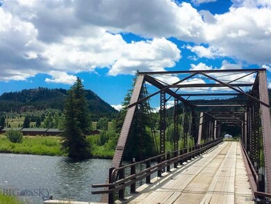 The historic West Fork bridge on the way to Sundan