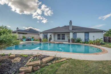 337 Dalhart Dr, Weatherford, TX 76086 - photo 2