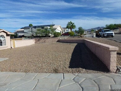 Front Walled Yard