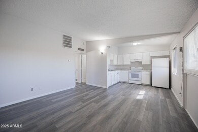 2123 W Devonshire Ave unit 14, Phoenix, AZ 85015 - photo 4