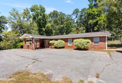 1840 Kinder Kare Dr, Macon, GA 31217 - photo 2