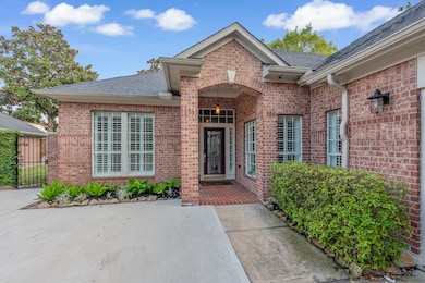 1119 Walden Hill Ct, Houston, TX 77077 - photo 3