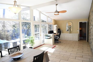 121 Crestview Rd, Manchester, NH 03104 - photo 3