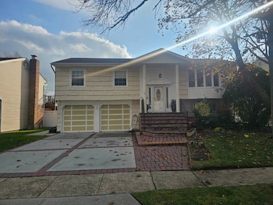 794 Vivian Ct, Baldwin, NY 11510 - photo 3