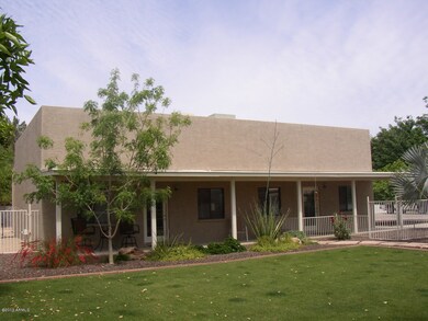 GUEST HOUSE/OFFICE 728 SQUARE FEET