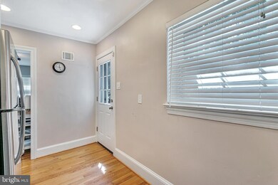 6402 16th St N, Arlington, VA 22205 - photo 7