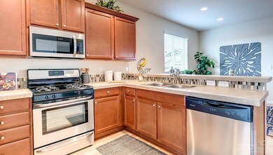 20566 SE Cameron Ave, Bend, OR 97702 - photo 3