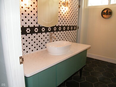 924 E School St, Anderson, IN 46012 - photo 5