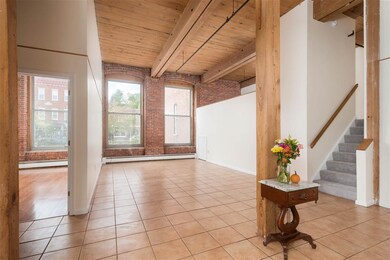 Rivermoor Landing unit 38, Newmarket, NH 03857 - photo 2