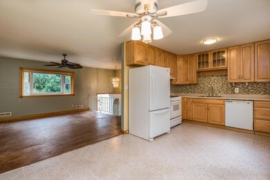 7 Darien Cir-12