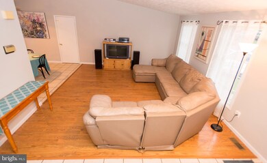 10716 Autumn Leaf Place, Germantown, MD 20876 - photo 6