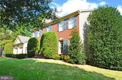 15558 Smithfield Place, Centreville, VA 20120 - photo 2