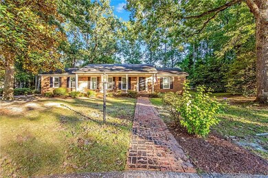 336 Oberlin Ct, Fayetteville, NC 28303 - photo 2