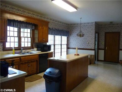 14001 Twin Cedars Ct, Chesterfield, VA 23831 - photo 5