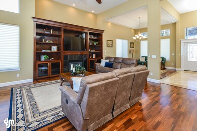 Main Living Area-9608-FULL