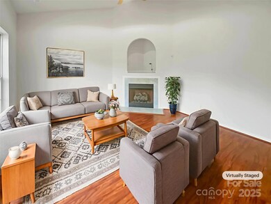 1913 Nigel Ct, Charlotte, NC 28213 - photo 2