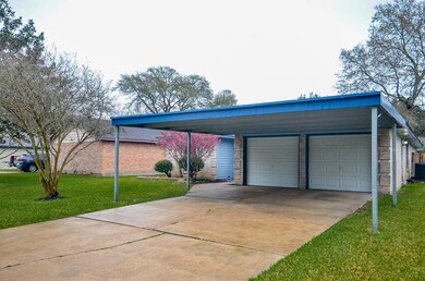 1915 Jones St, Rosenberg, TX 77471 - photo 3