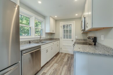 12 Burnside St, Nashua, NH 03064 - photo 6